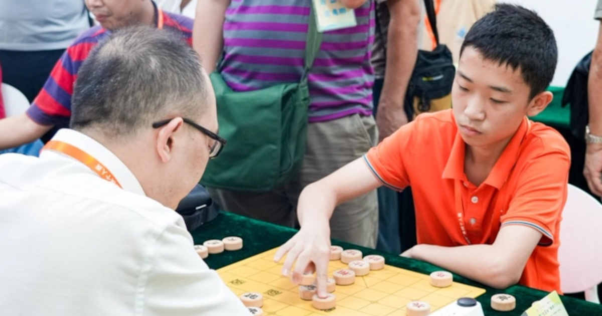 Ảnh thu nhỏ của bài viết: Thần Đồng Cờ Tướng 13 Tuổi Lưu Thịnh Cường: Học Trò Của "Đông Phương Điện Não" Liễu Đại Hoa Gây Chấn Động Làng Cờ Trung Quốc