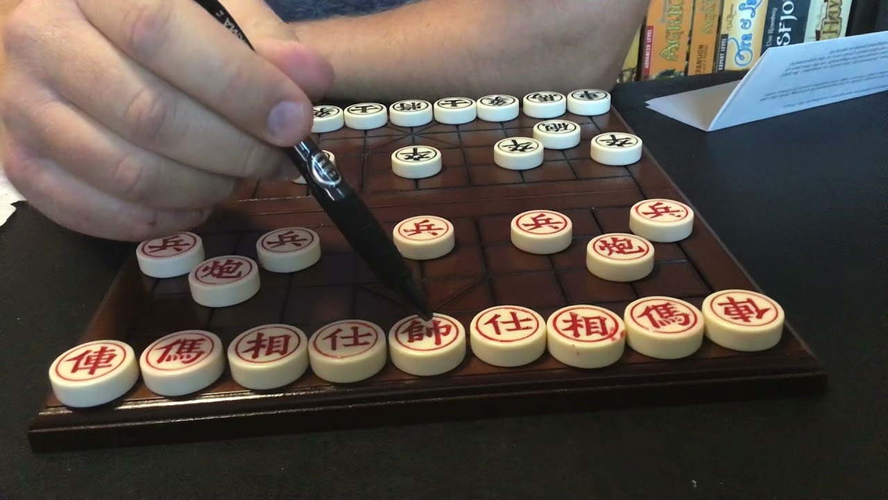 Learn how to read Chinese chess pieces quickly
